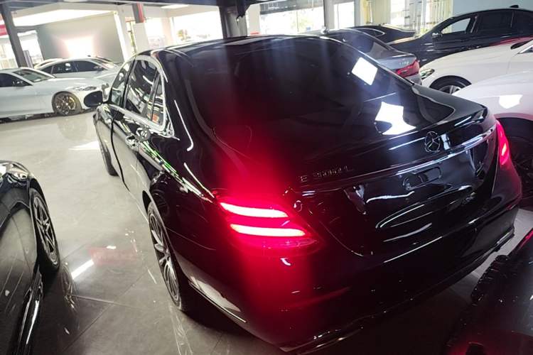 Used Mercedes-Benz E-Class 2019 E 200 L Rear Left 45 Deg