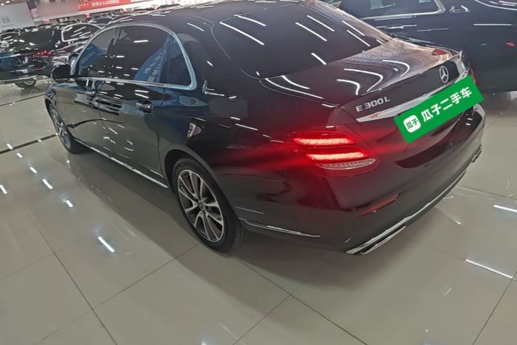Used Mercedes-Benz E-Class 2019 Restyled E 300 L Luxury Edition Rear Left 45 Deg