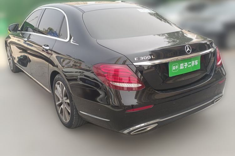 Used Mercedes-Benz E-Class 2019 Restyled E 300 L Luxury Edition Rear Left 45 Deg