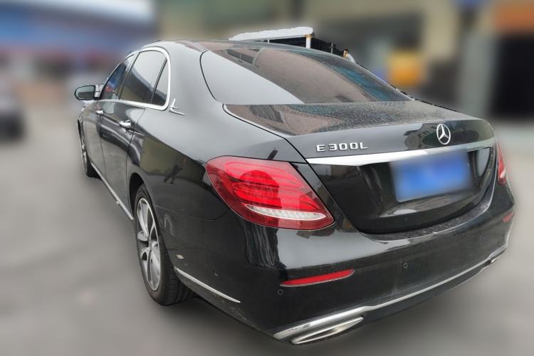 Used Mercedes-Benz E-Class 2019 Restyled E 300 L Luxury Edition Rear Left 45 Deg