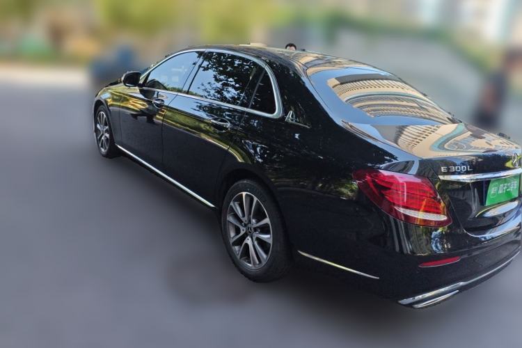 Used Mercedes-Benz E-Class 2019 Restyled E 300 L Luxury Edition Rear Left 45 Deg