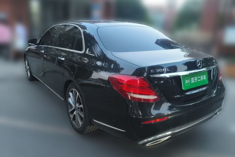 Used Mercedes-Benz E-Class 2019 Restyled E 300 L Luxury Edition Rear Left 45 Deg