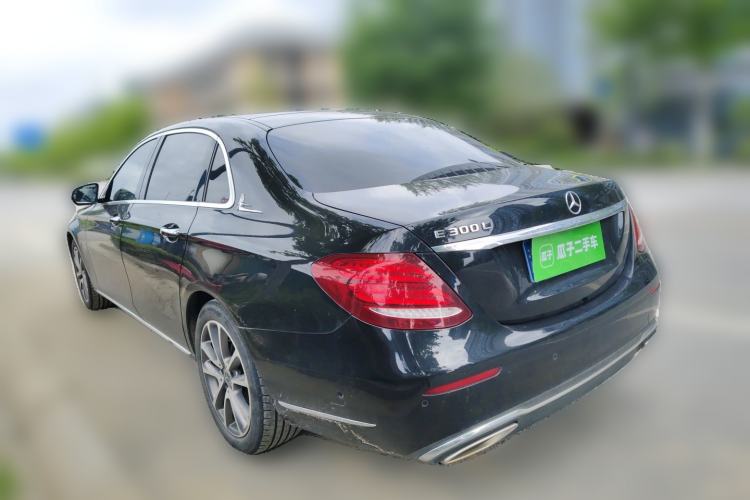 Used Mercedes-Benz E-Class 2019 Restyled E 300 L Luxury Edition Rear Left 45 Deg