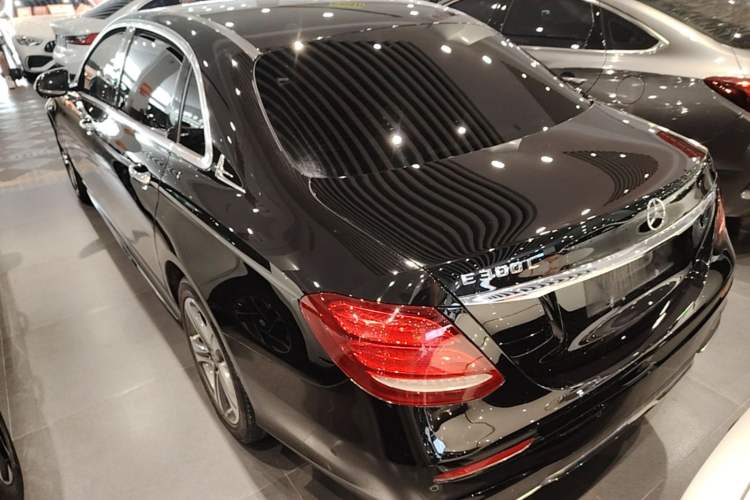 Used Mercedes-Benz E-Class 2019 E 200 L Sport Edition Rear Left 45 Deg