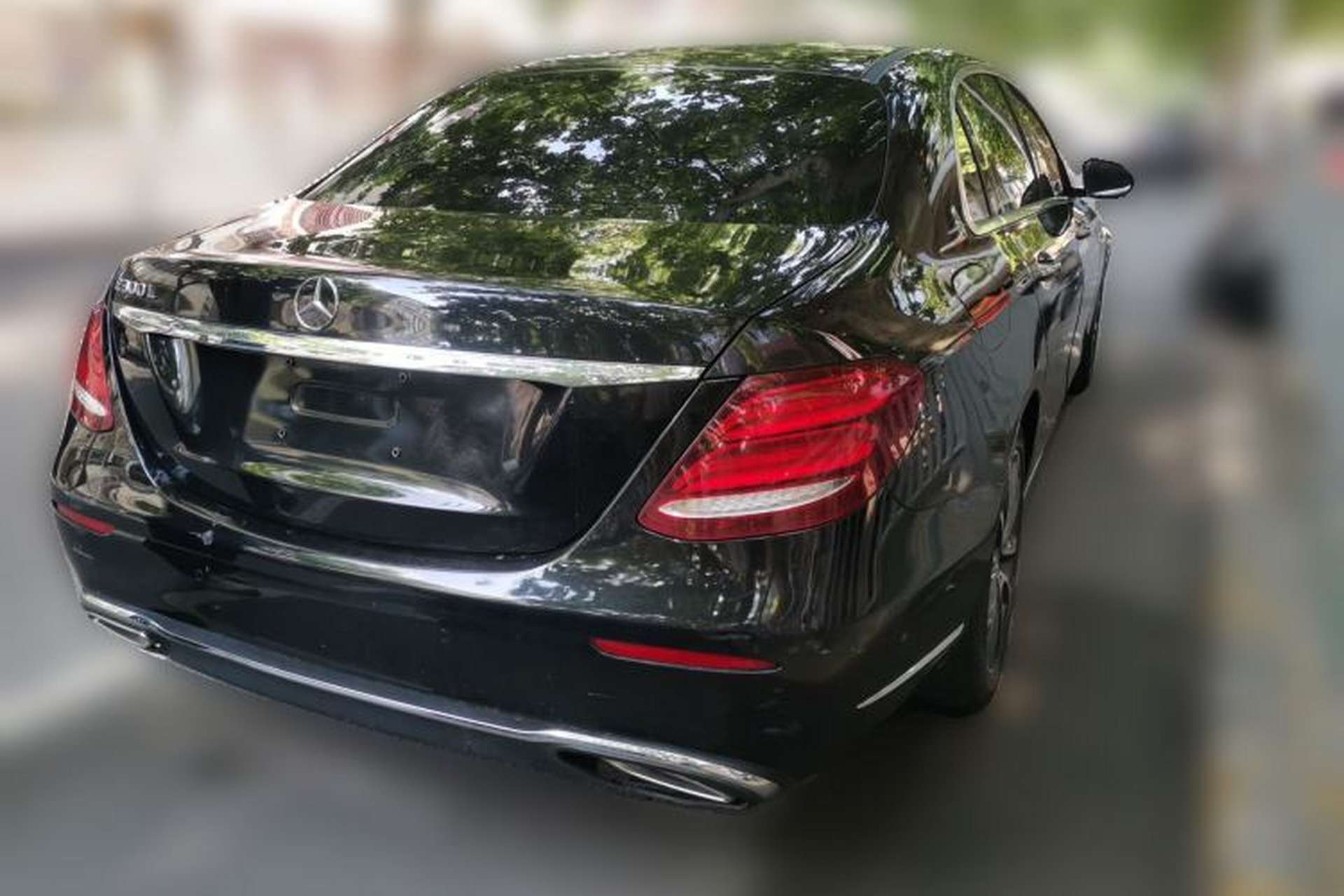 Used Mercedes-Benz E-Class 2019 Restyled E 300 L Luxury Edition Rear Right 45 Deg