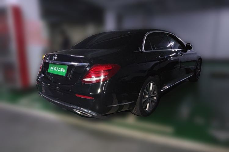 Used Mercedes-Benz E-Class 2019 Restyled E 300 L Luxury Edition Rear Right 45 Deg