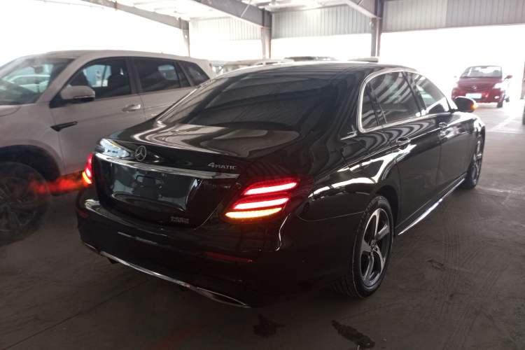 Used Mercedes-Benz E-Class 2019 E 260 L Sport 4MATIC Rear Right 45 Deg