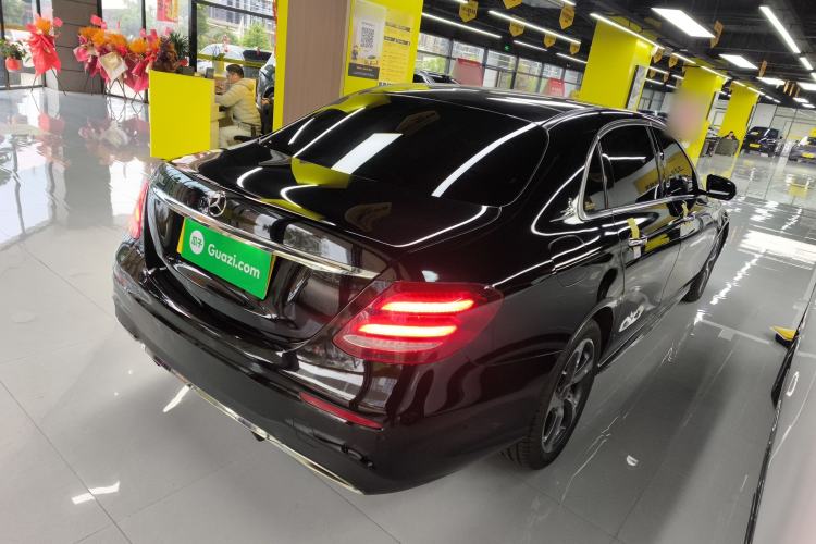 Used Mercedes-Benz E-Class 2019 E 300 L Sporty and Stylish Model Rear Right 45 Deg