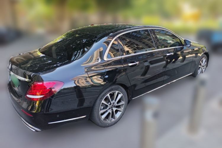 Used Mercedes-Benz E-Class 2019 Restyled E 300 L Luxury Edition Rear Right 45 Deg