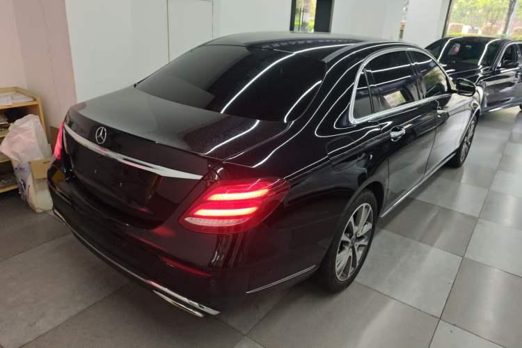 Used Mercedes-Benz E-Class 2019 E 260 L Rear Right 45 Deg
