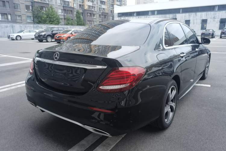 Used Mercedes-Benz E-Class 2019 E 300 L Sporty and Stylish Model Rear Right 45 Deg