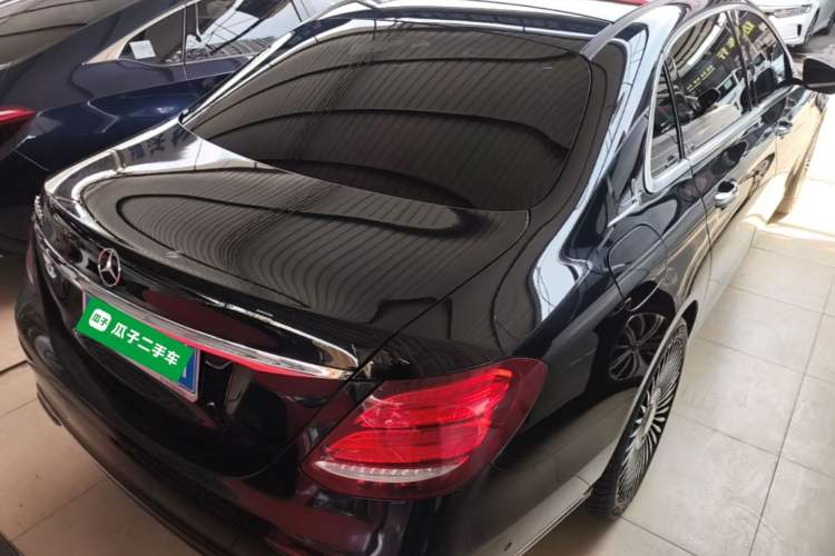 Used Mercedes-Benz E-Class 2019 Restyled E 300 L Luxury Edition Rear Right 45 Deg