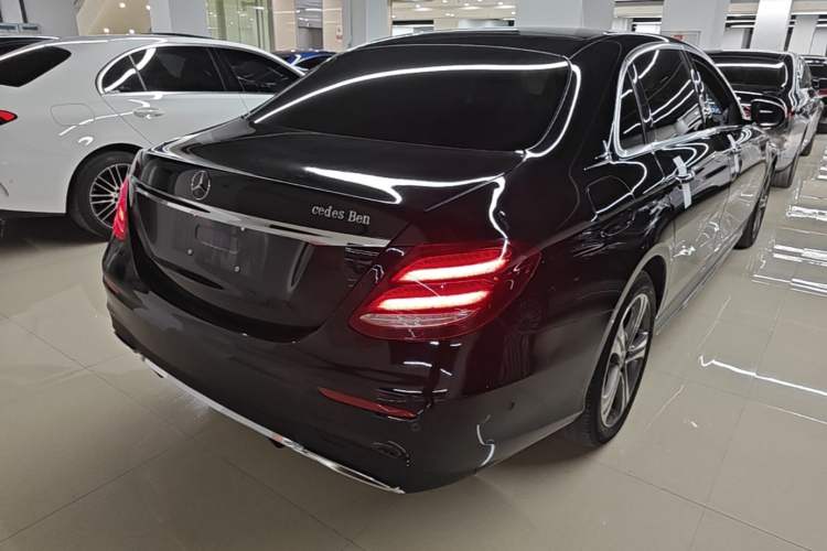 Used Mercedes-Benz E-Class 2019 E 200 L Sport Edition Rear Right 45 Deg