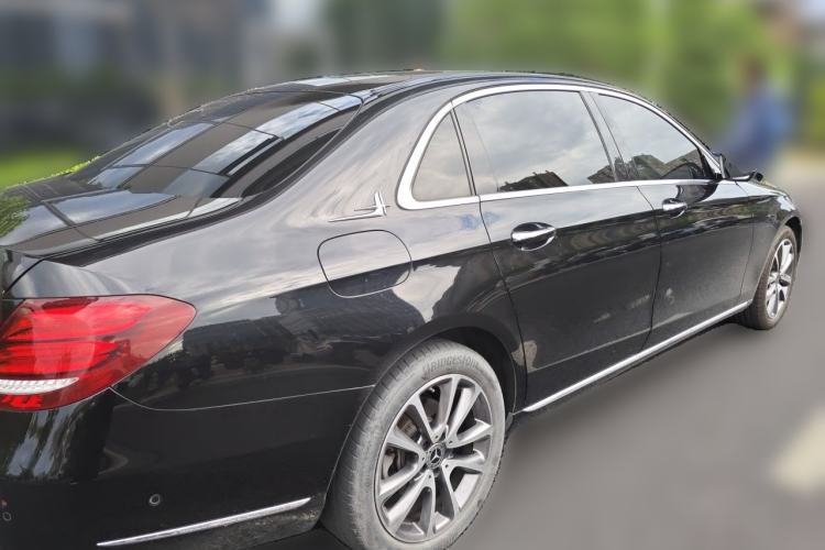 Used Mercedes-Benz E-Class 2019 E 260 L 4MATIC Rear Right 45 Deg