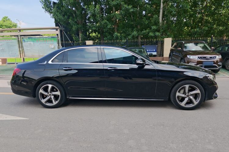 Used Mercedes-Benz E-Class 2019 Restyled E 300 L Sport Luxury Edition Rear Right 45 Deg
