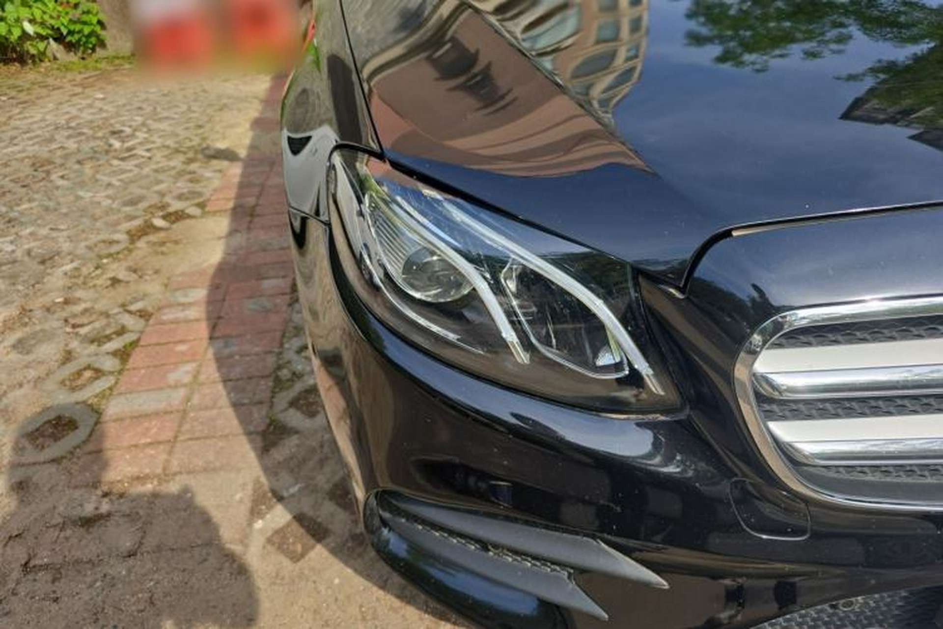 Used Mercedes-Benz E-Class 2019 Restyled E 300 L Sport Luxury Edition Right Front Headlight