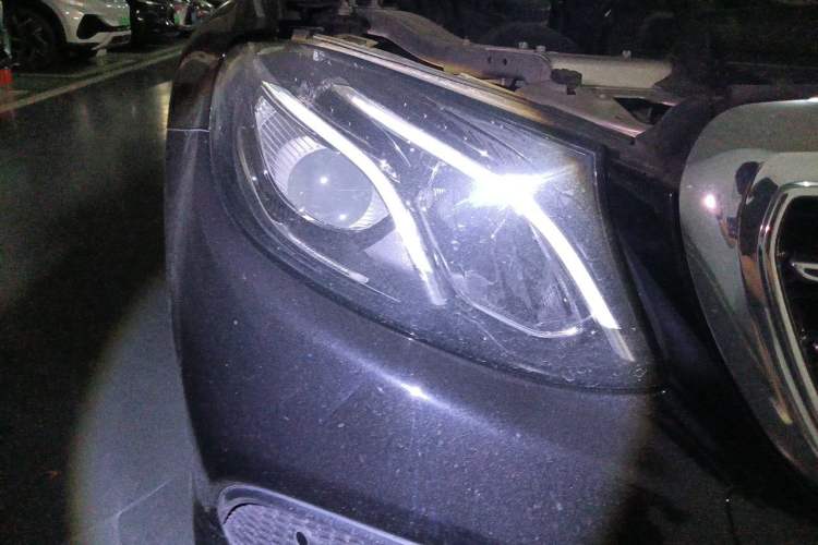 Used Mercedes-Benz E-Class 2019 E 300 L Stylish Model Right Front Headlight