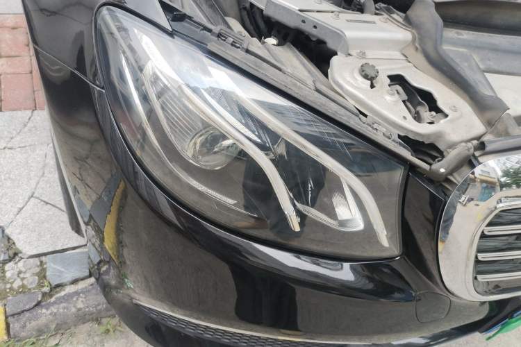Used Mercedes-Benz E-Class 2019 E 300 L Luxury Model Right Front Headlight