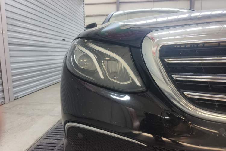 Used Mercedes-Benz E-Class 2019 E 200 L Sport Edition Right Front Headlight
