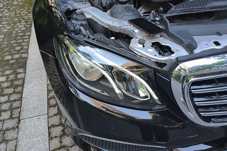 Used Mercedes-Benz E-Class 2019 Restyled E 300 L Luxury Edition Right Front Headlight