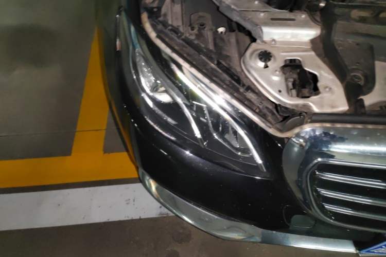 Used Mercedes-Benz E-Class 2019 Restyled E 300 L Luxury Edition Right Front Headlight