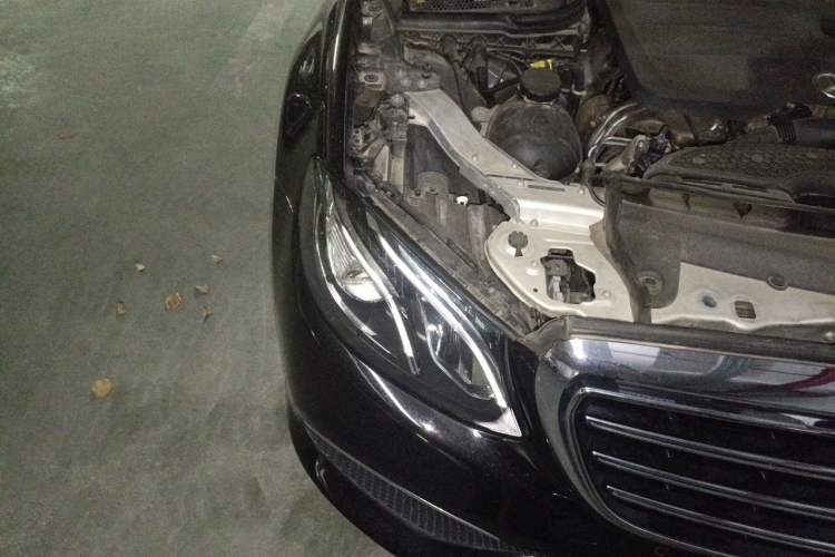 Used Mercedes-Benz E-Class 2019 Restyled E 300 L Luxury Edition Right Front Headlight