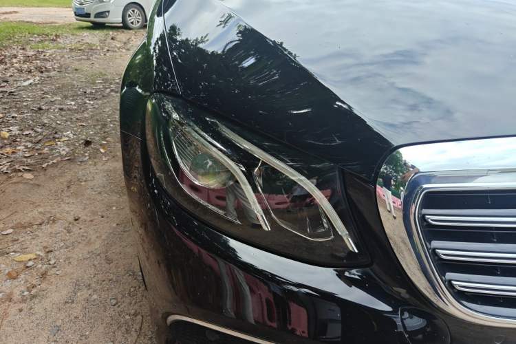 Used Mercedes-Benz E-Class 2019 E 300 L Luxury Model Right Front Headlight