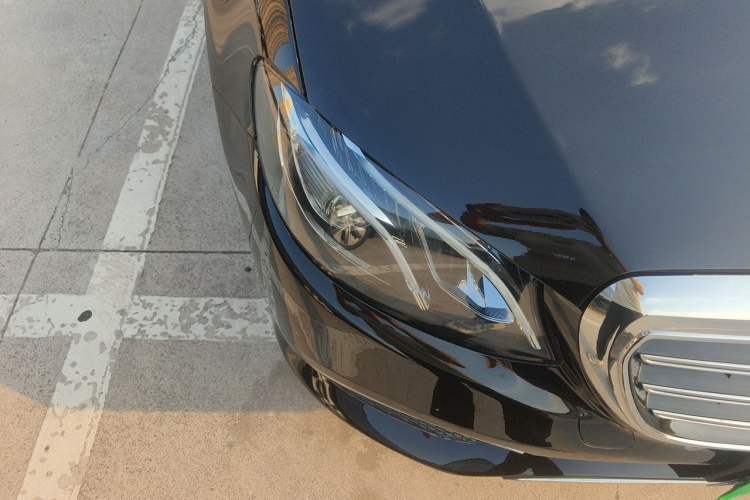Used Mercedes-Benz E-Class 2019 E 200 L Sport Edition Right Front Headlight