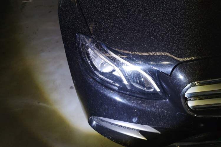 Used Mercedes-Benz E-Class 2019 Restyled E 300 L Sporty and Stylish Edition Right Front Headlight
