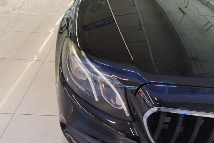 Used Mercedes-Benz E-Class 2019 Restyled E 300 L Sporty and Stylish Edition Right Front Headlight
