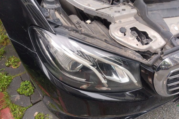 Used Mercedes-Benz E-Class 2019 E 300 L Stylish Model Right Front Headlight