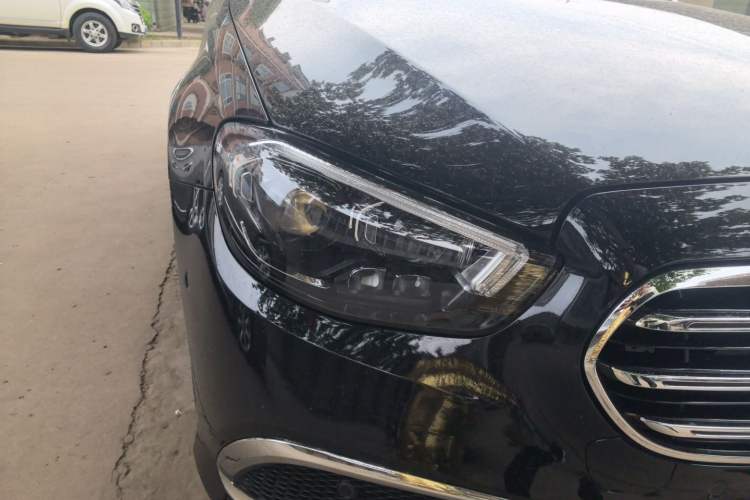 Used Mercedes-Benz E-Class 2019 E 300 L Sporty and Stylish Model Right Front Headlight