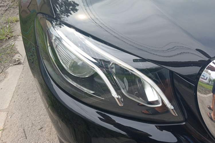 Used Mercedes-Benz E-Class 2019 E 300 L Luxury Model Right Front Headlight