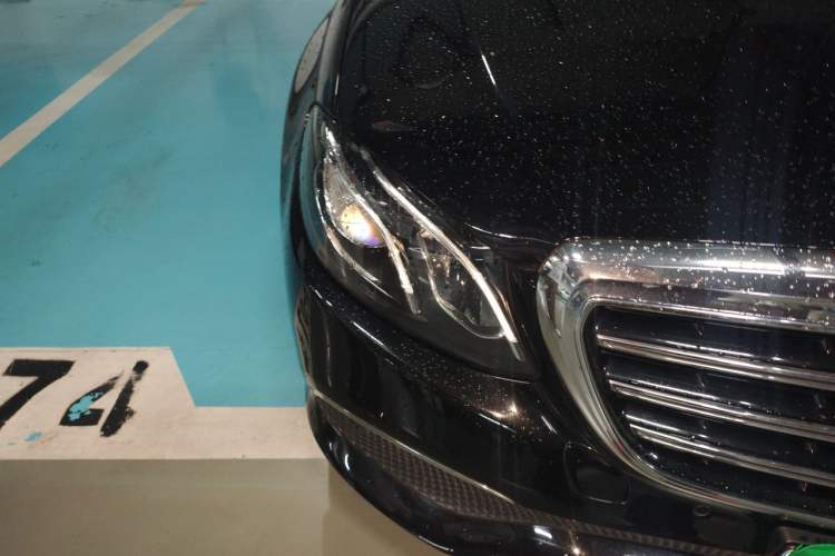 Used Mercedes-Benz E-Class 2019 E 300 L Luxury Model Right Front Headlight