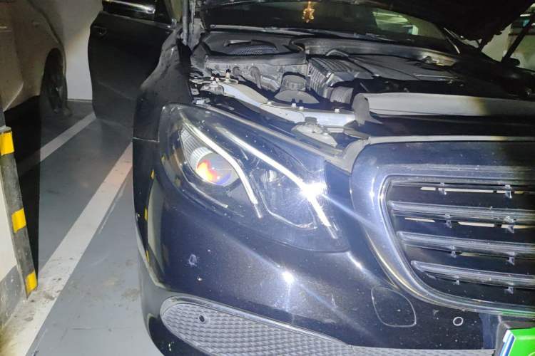 Used Mercedes-Benz E-Class 2019 E 200 L Right Front Headlight