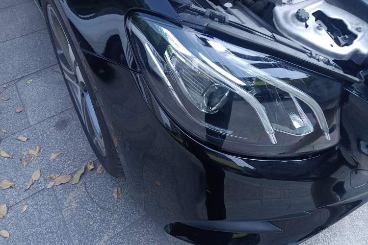 Used Mercedes-Benz E-Class 2019 E 260 L Sport Edition Right Front Headlight