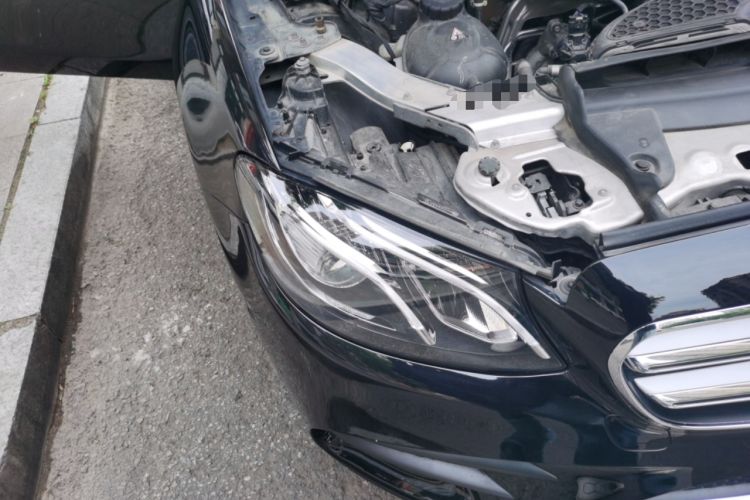Used Mercedes-Benz E-Class 2019 Restyled E 300 L Sporty and Stylish Edition Right Front Headlight