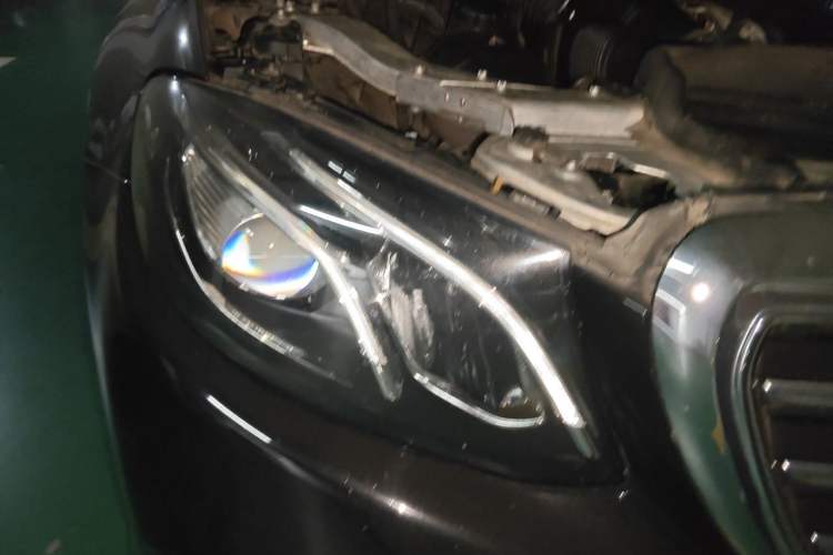 Used Mercedes-Benz E-Class 2019 E 300 L Luxury Model Right Front Headlight