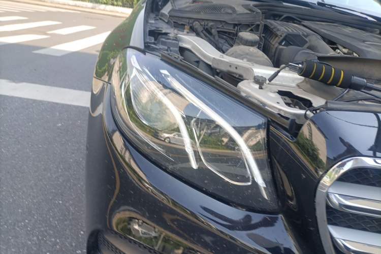 Used Mercedes-Benz E-Class 2019 E 200 L Sport Edition Right Front Headlight