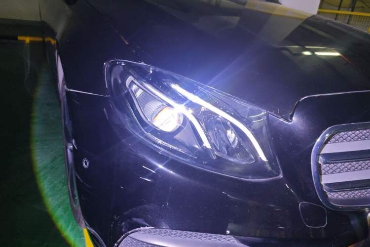 Used Mercedes-Benz E-Class 2019 E 300 L Sporty and Stylish Model Right Front Headlight