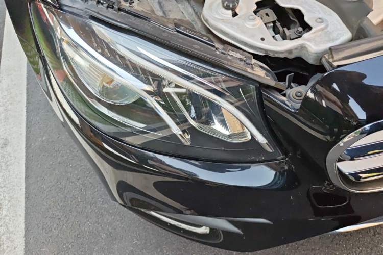 Used Mercedes-Benz E-Class 2019 E 260 L Sport Edition Right Front Headlight