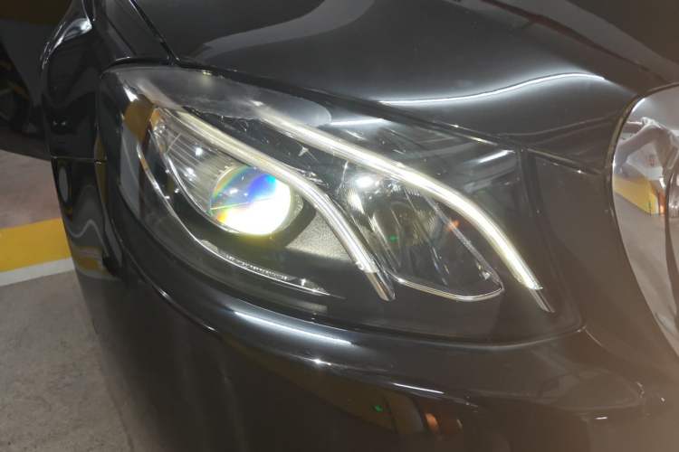 Used Mercedes-Benz E-Class 2019 E 200 L Right Front Headlight