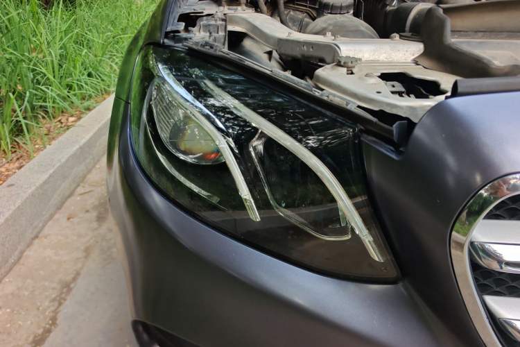 Used Mercedes-Benz E-Class 2019 E 200 L Sport Edition Right Front Headlight