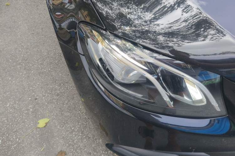 Used Mercedes-Benz E-Class 2019 Restyled E 300 L Sporty and Stylish Edition Right Front Headlight