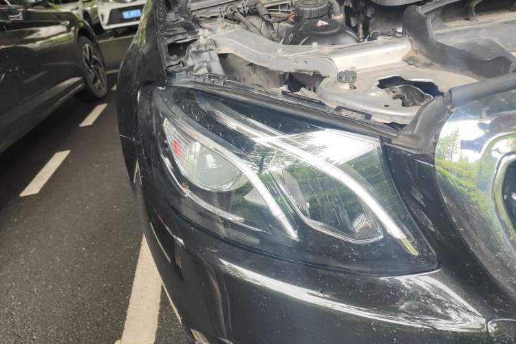 Used Mercedes-Benz E-Class 2019 Restyled E 300 L Luxury Edition Right Front Headlight