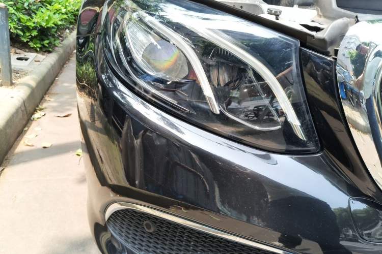 Used Mercedes-Benz E-Class 2019 E 300 L Stylish Model Right Front Headlight