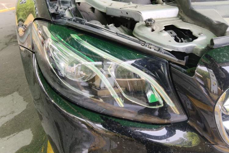 Used Mercedes-Benz E-Class 2019 E 300 L Sporty and Stylish Model Right Front Headlight