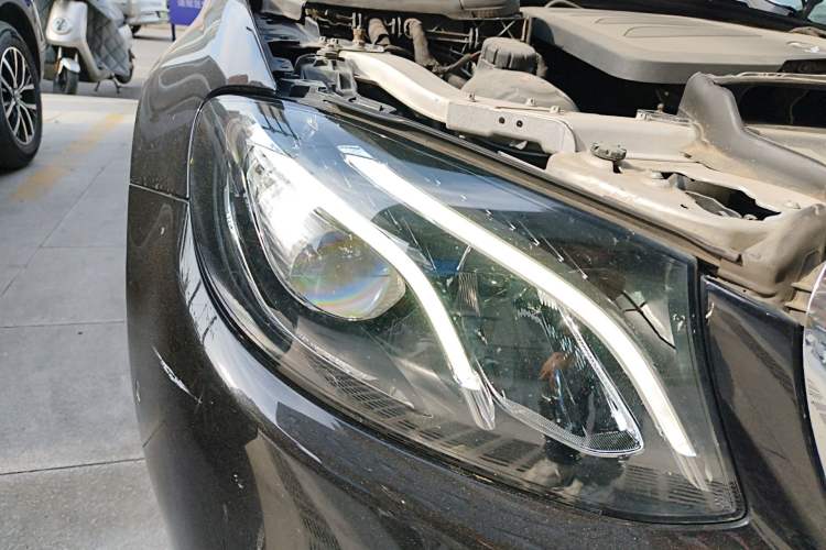 Used Mercedes-Benz E-Class 2019 E 260 L Right Front Headlight