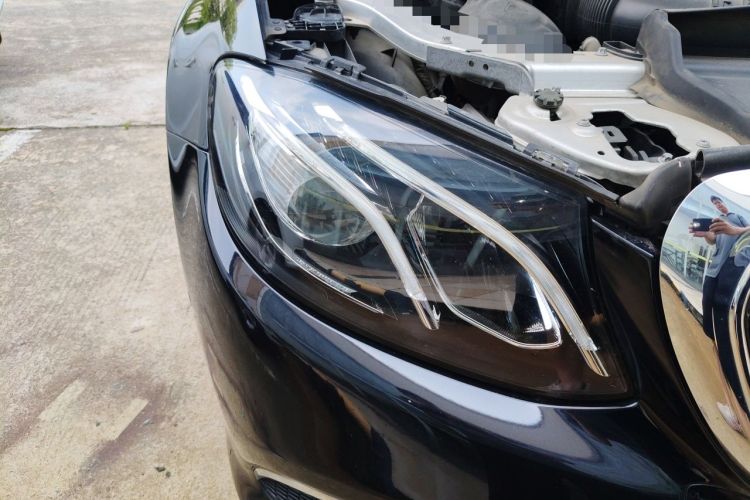 Used Mercedes-Benz E-Class 2019 E 300 L Luxury Model Right Front Headlight