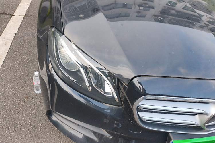 Used Mercedes-Benz E-Class 2019 E 300 L Sporty and Stylish Model Right Front Headlight